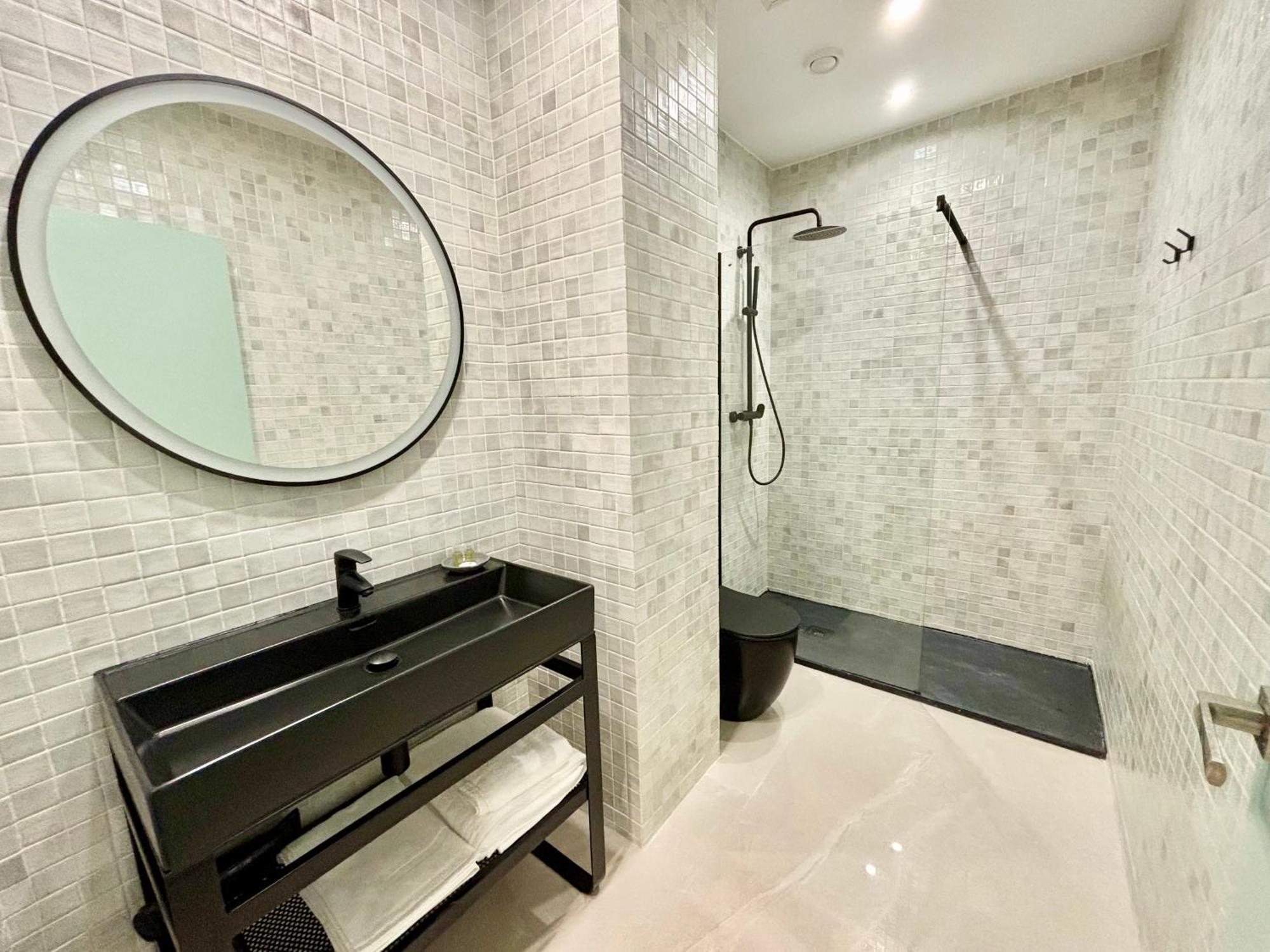 Gulliver Suites Valencia Exteriör bild