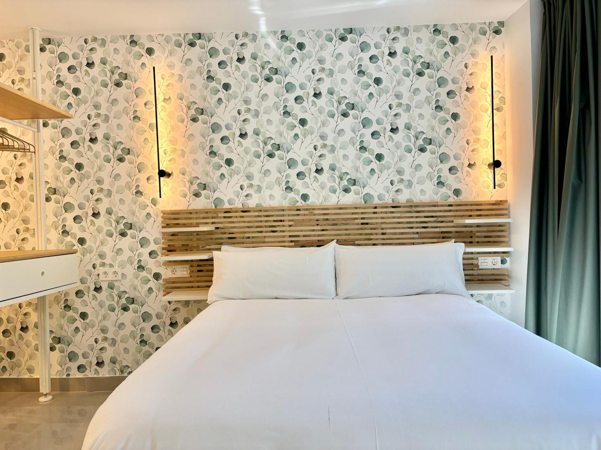 Gulliver Suites Valencia Exteriör bild
