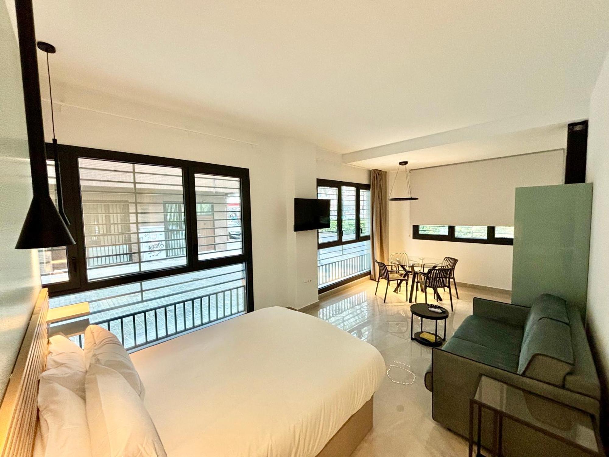 Gulliver Suites Valencia Exteriör bild